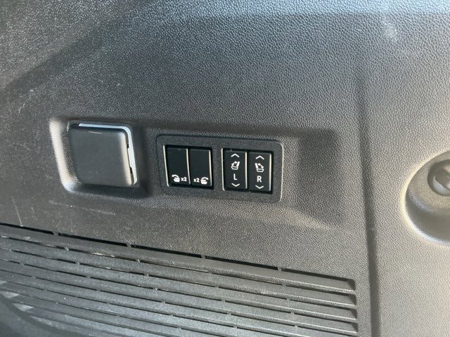 2021 Chevrolet Tahoe RST photo 27