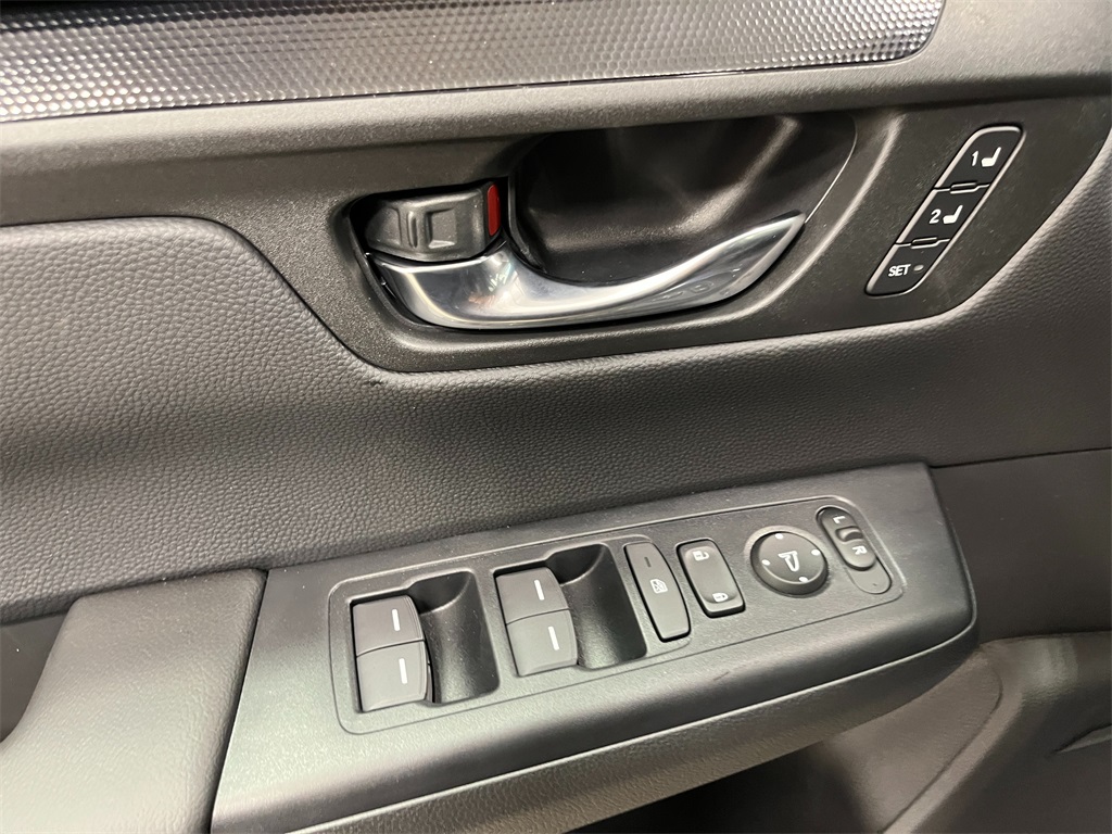 2026 Honda CR-V Hybrid Sport-L photo 13