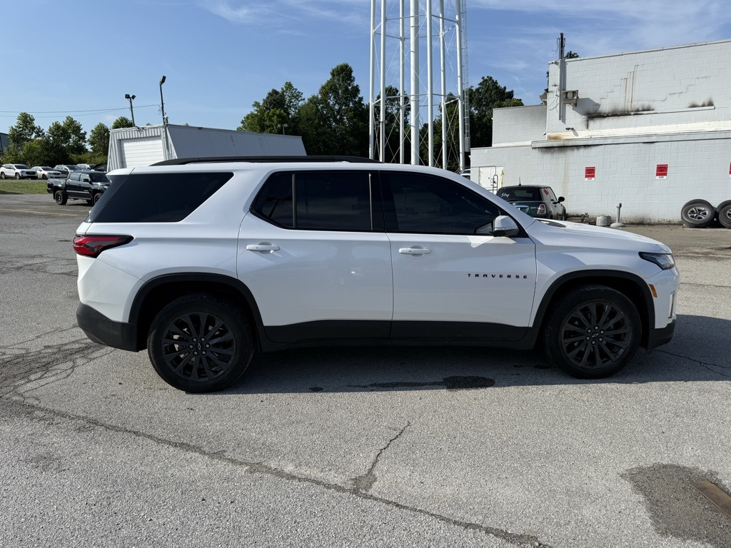 2022 Chevrolet Traverse RS photo 3