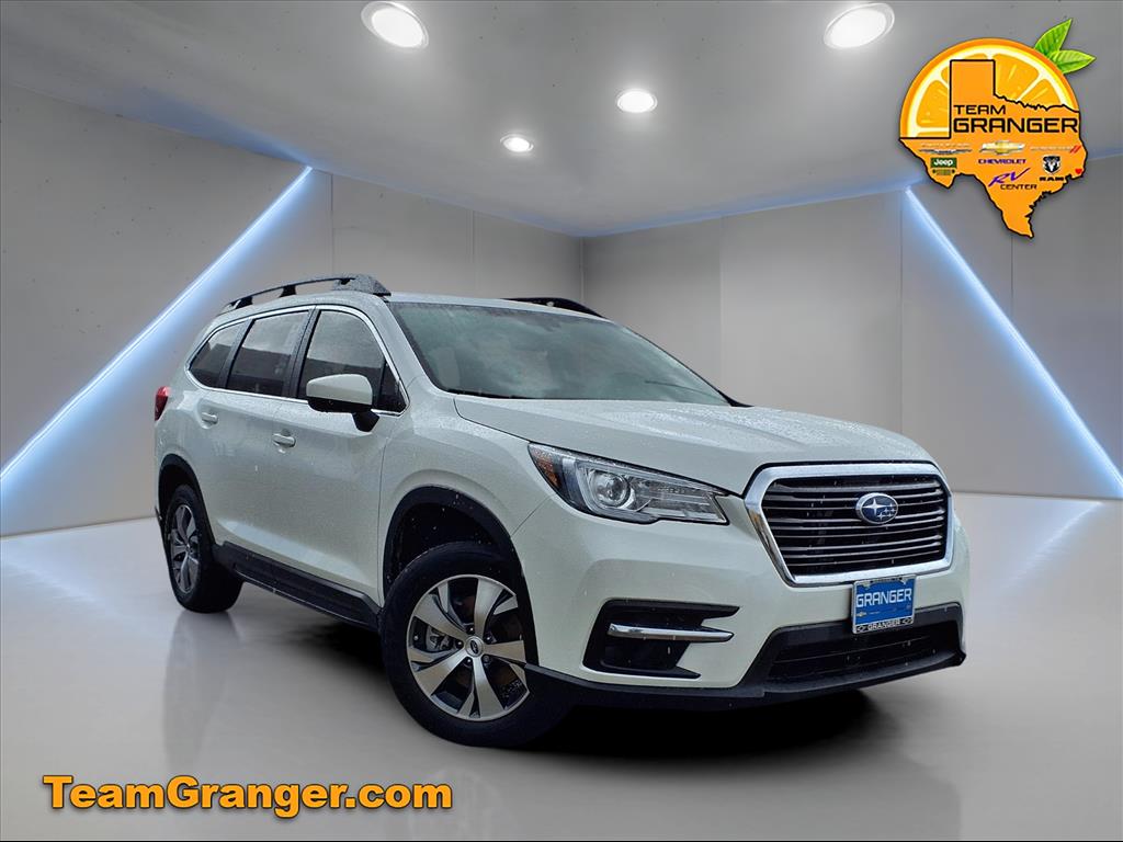 2022 Subaru Ascent Premium's photo