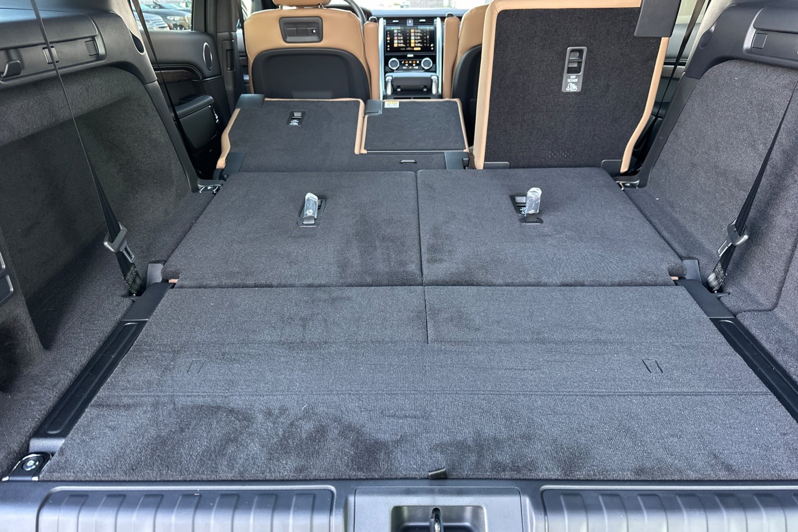 2025 Land Rover Discovery SE photo 15