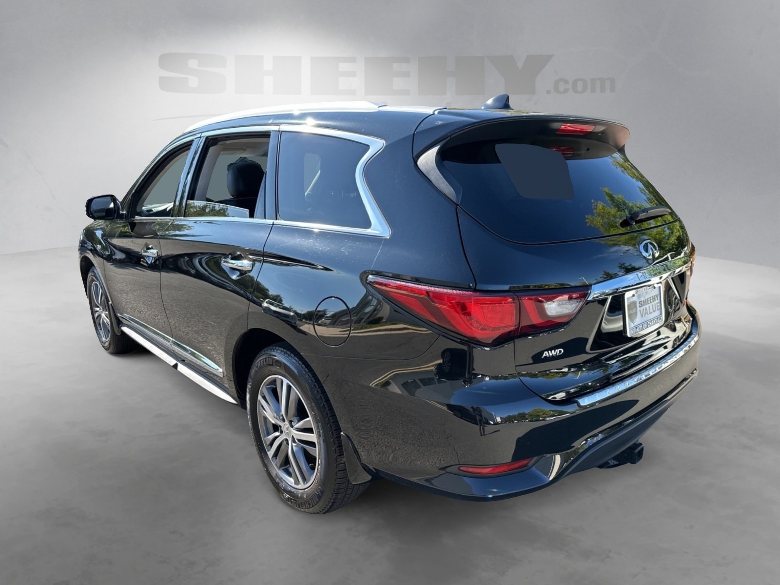 2020 Infiniti QX60 Luxe photo 18