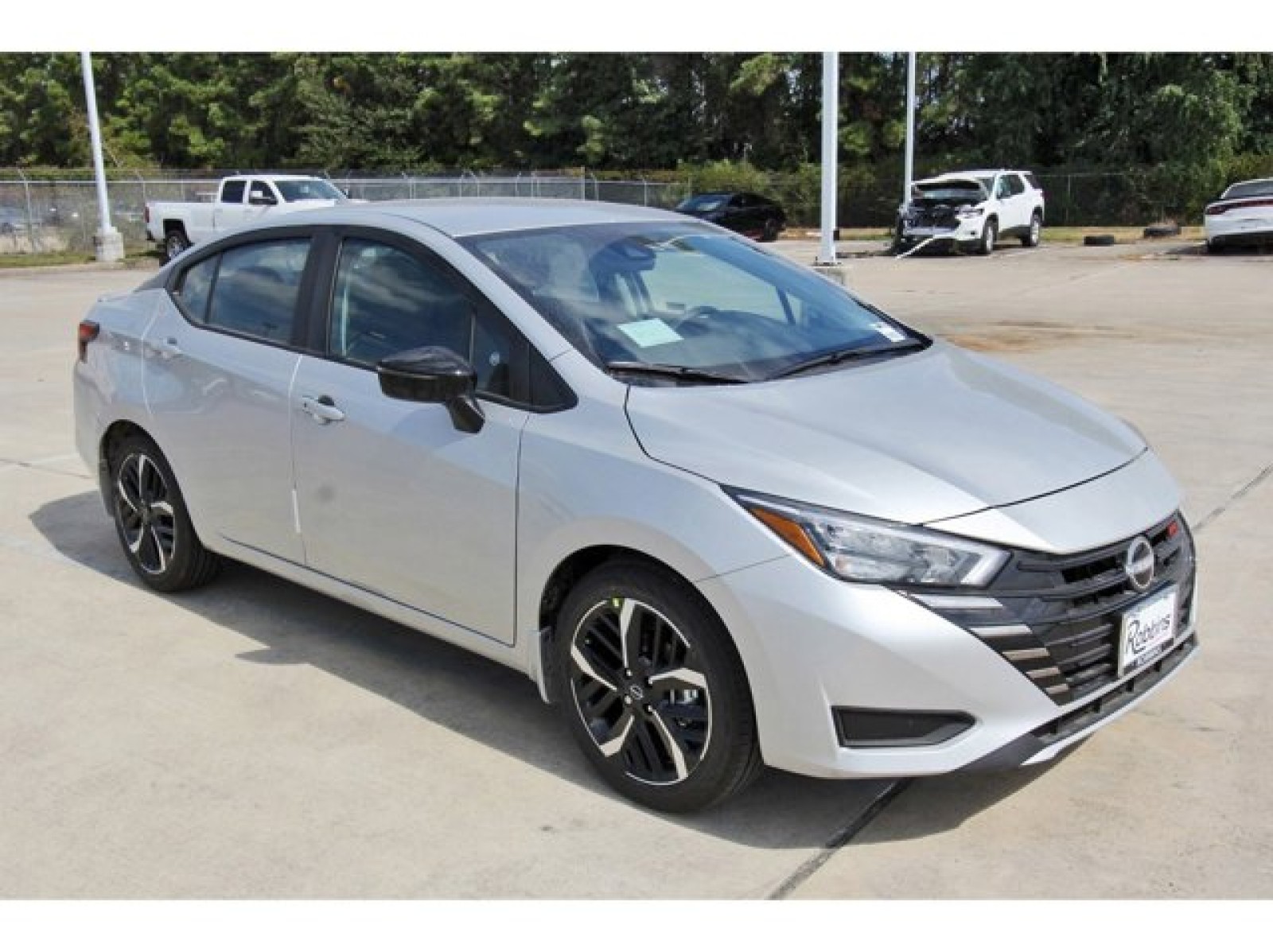 2025 Nissan Versa SR - 5