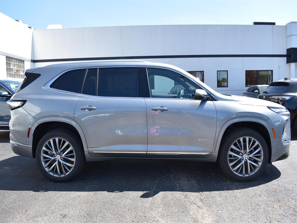 2026 Buick Enclave Avenir photo 3