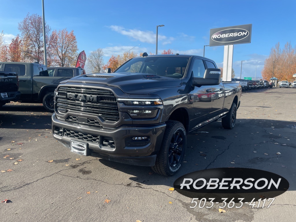 2025 RAM Ram 3500 Pickup Laramie's photo