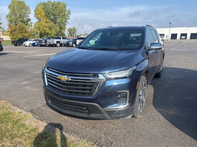 2023 Chevrolet Traverse Leather photo 2