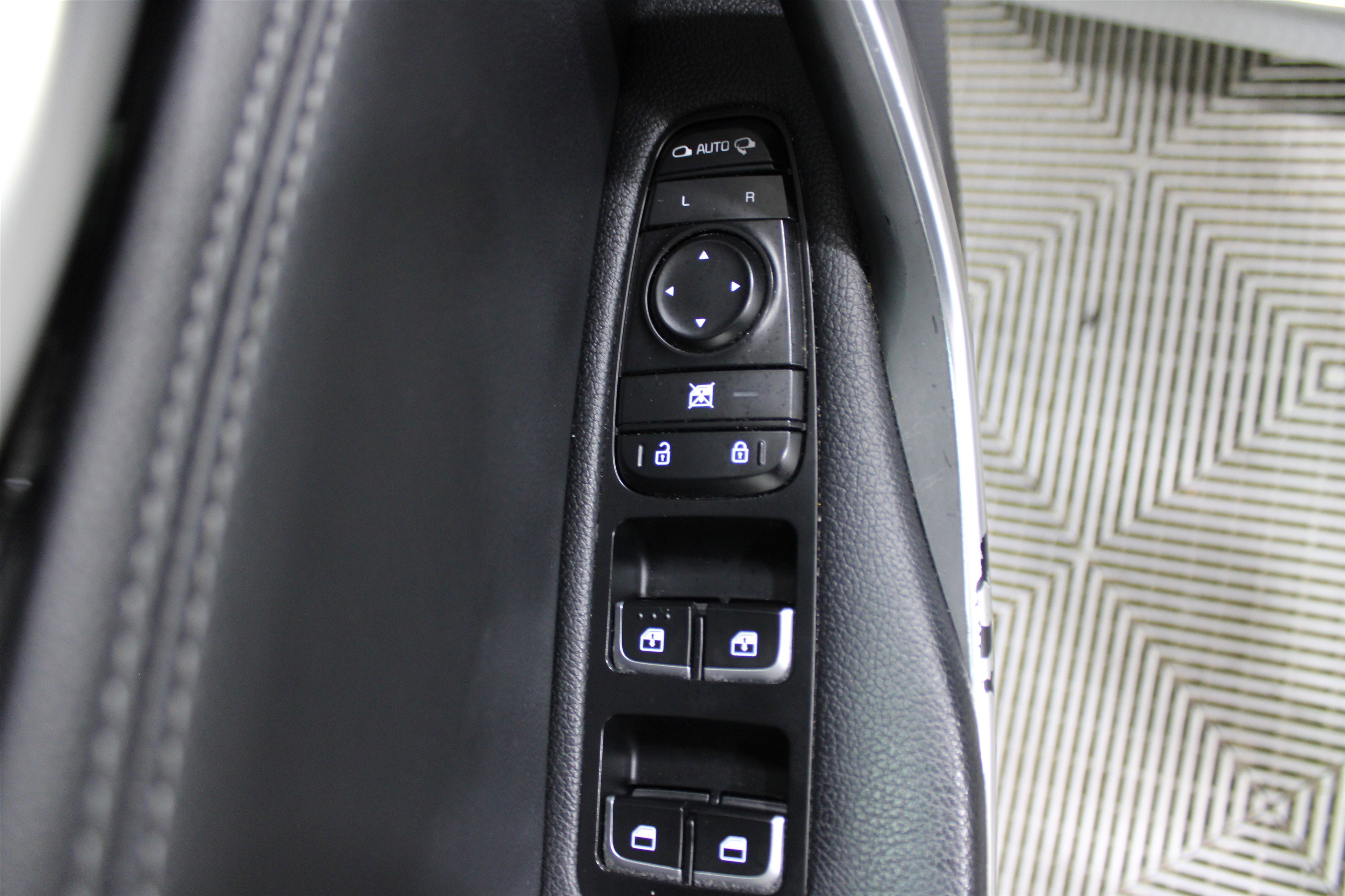 2021 Kia Stinger GT-Line photo 6