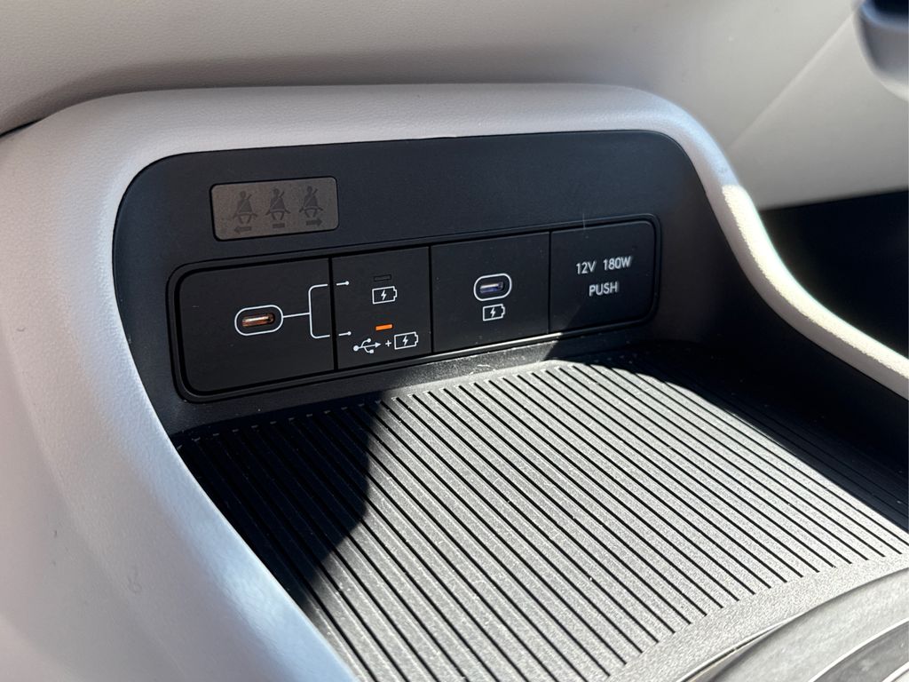 2024 Hyundai Kona SEL photo 30