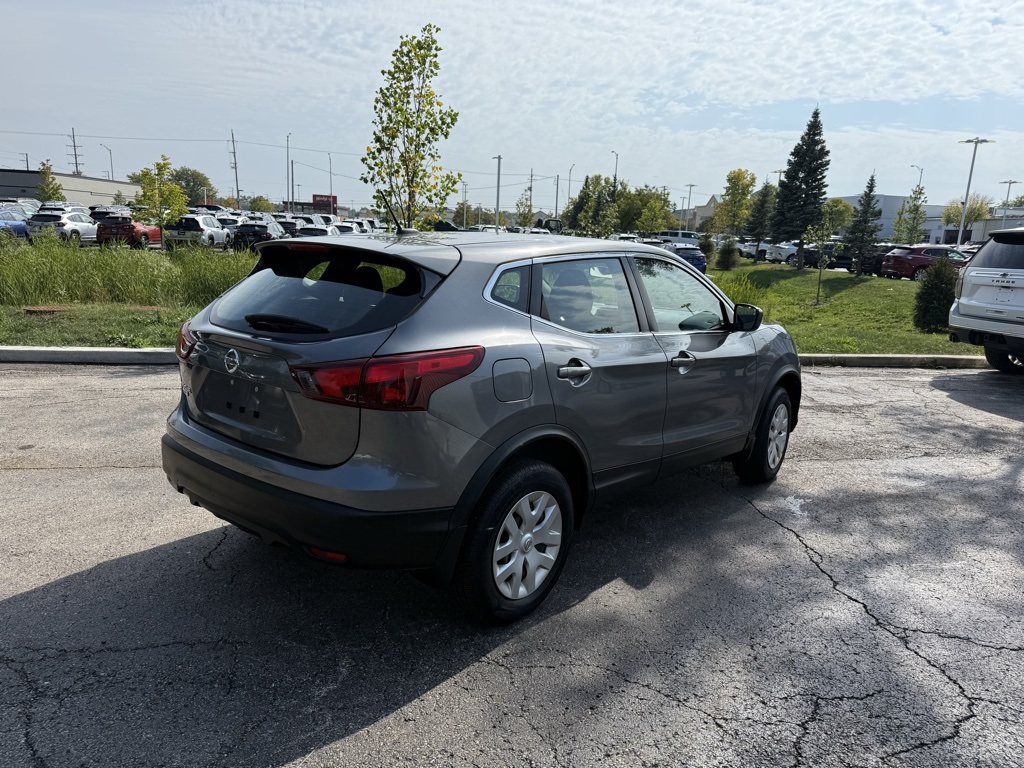 2018 Nissan Rogue Sport S photo 23