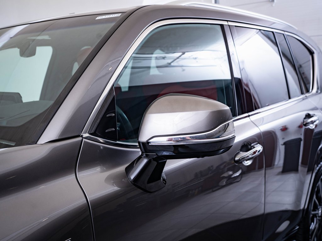 2022 Lexus LX 600 F SPORT photo 16