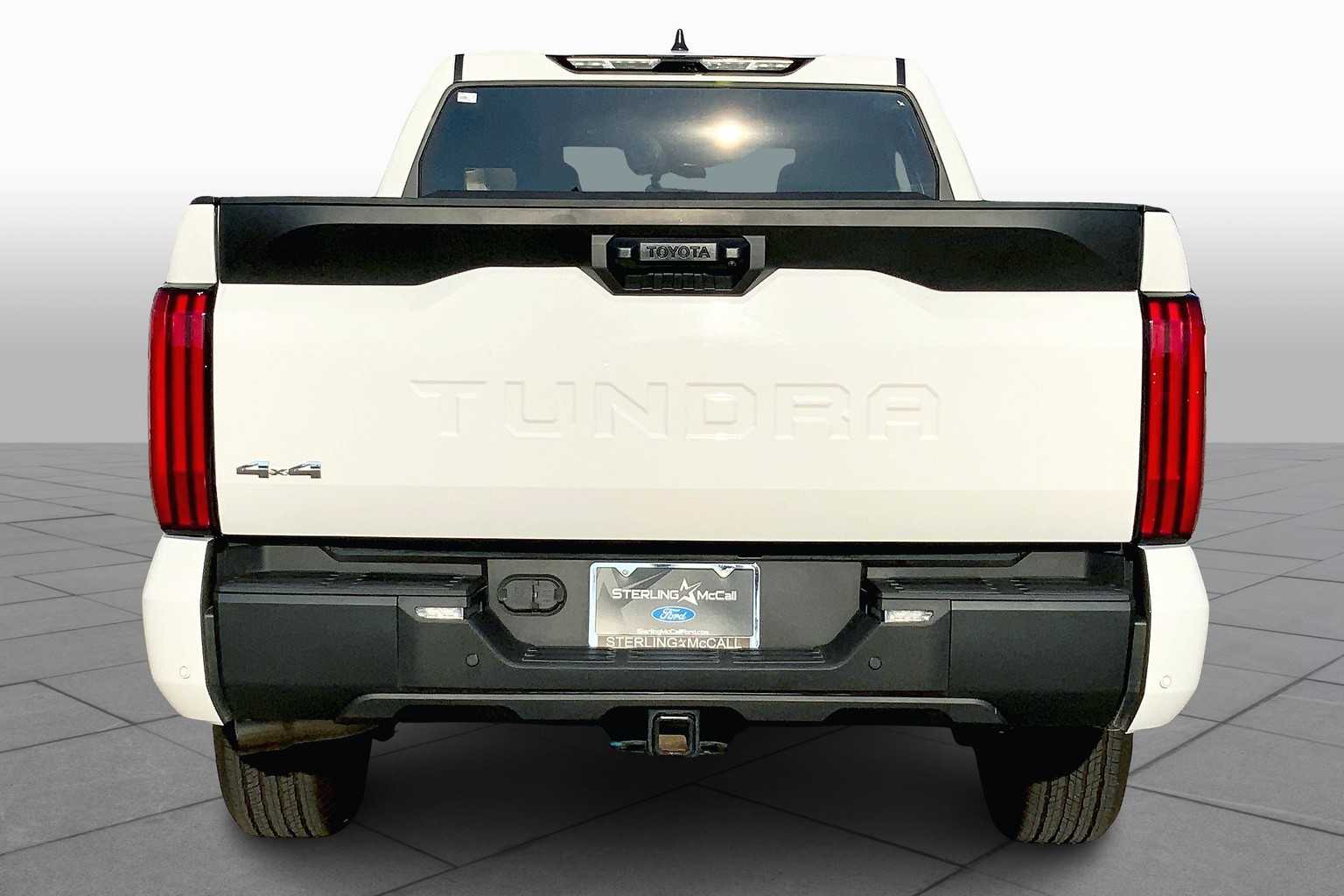 2024 Toyota Tundra SR5 photo 8