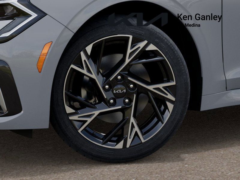 2026 Kia K5 GT-Line photo 7