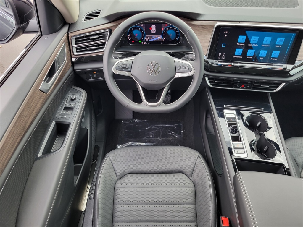 2026 Volkswagen Atlas SEL photo 7