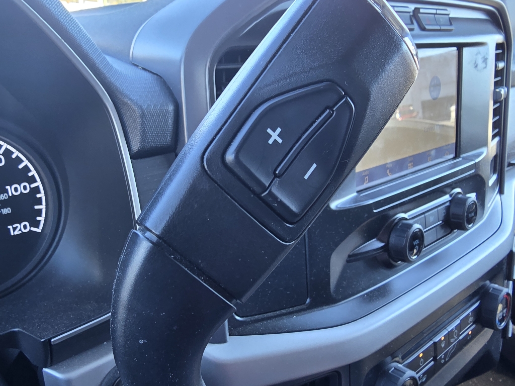 2023 Ford F-150 XLT photo 13