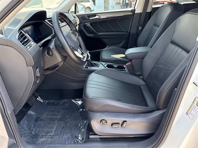 2024 Volkswagen Tiguan SE photo 16