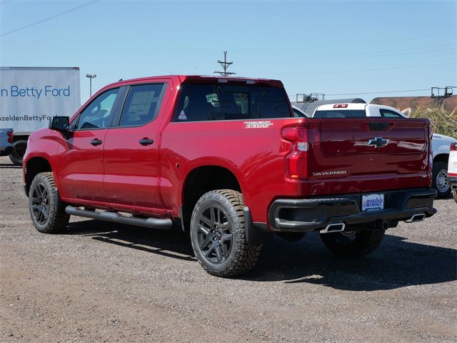 2025 Chevrolet Silverado 1500 LT Trail Boss photo 4