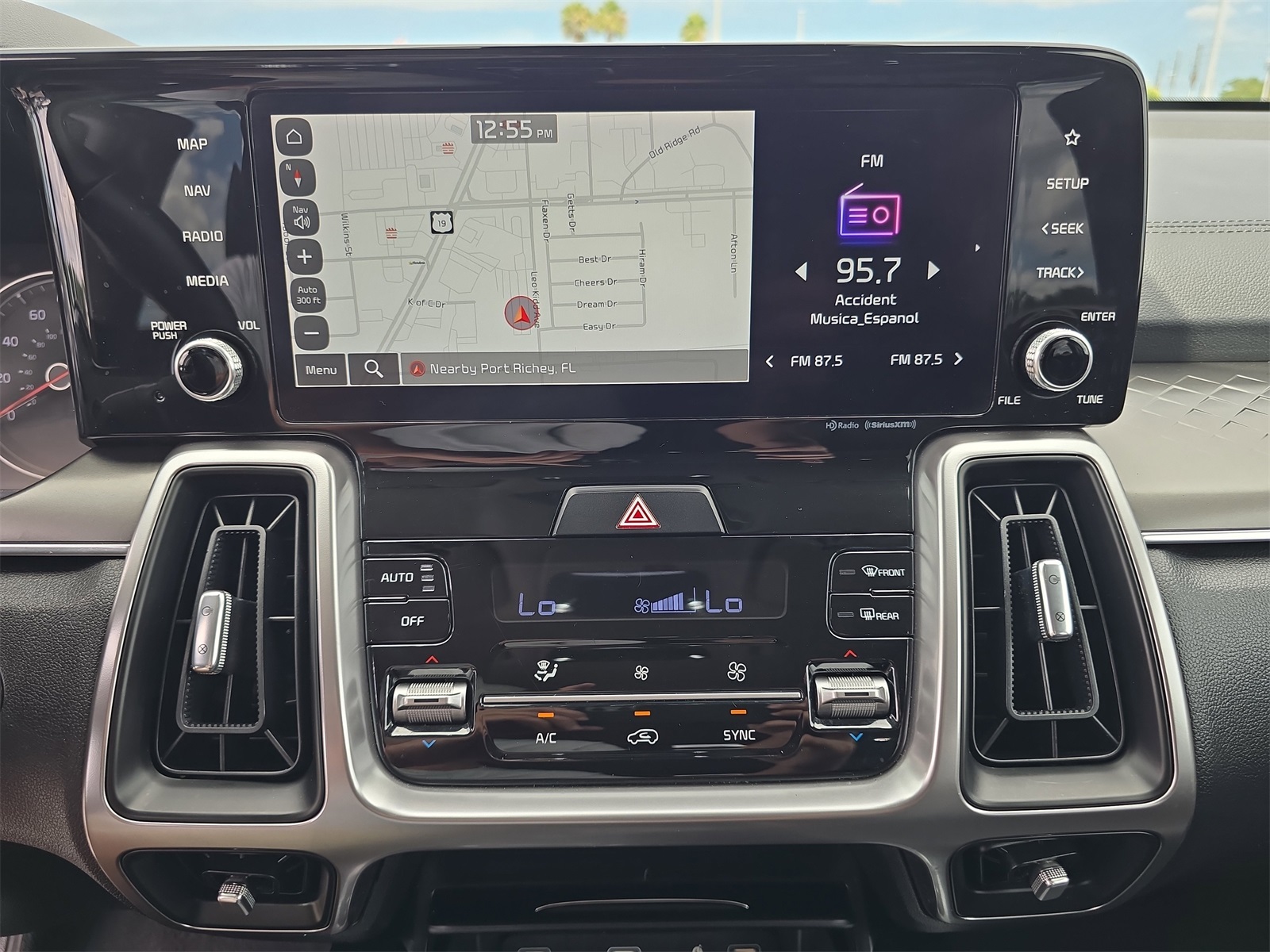 2023 Kia Sorento S photo 16