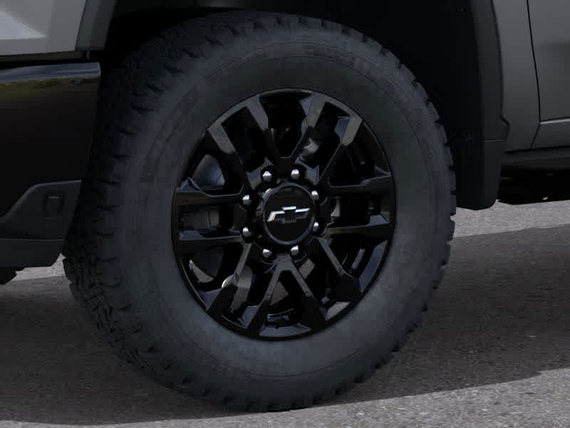 2025 Chevrolet Silverado Custom photo 9