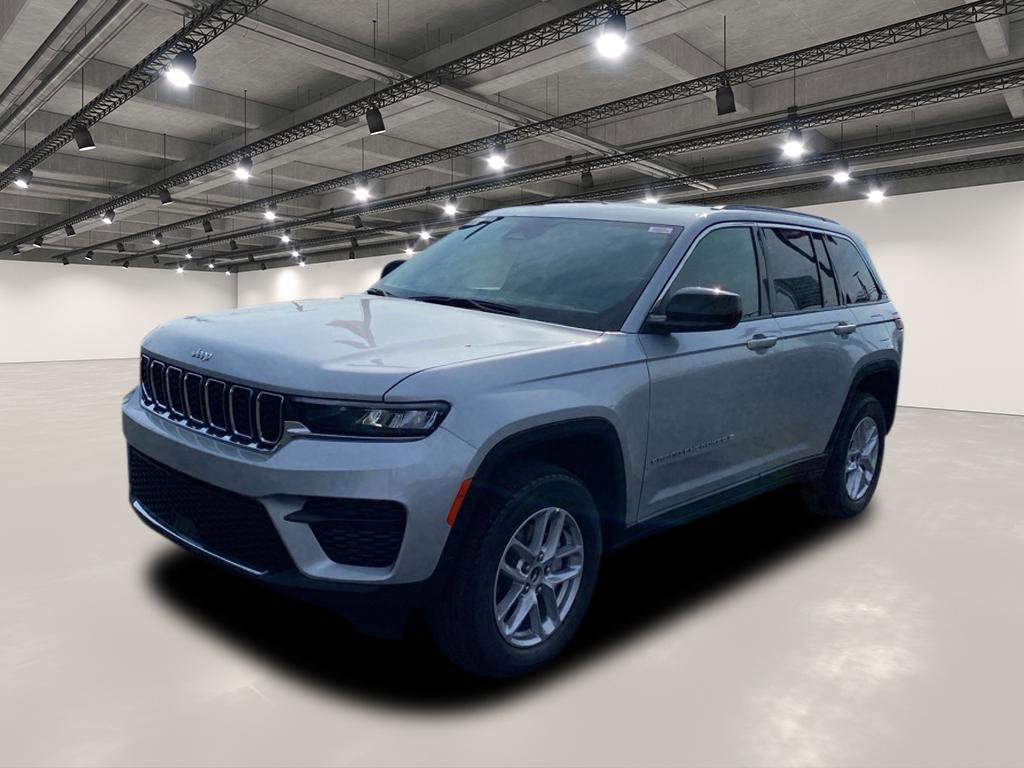 2025 Jeep Grand Cherokee Laredo X photo 2