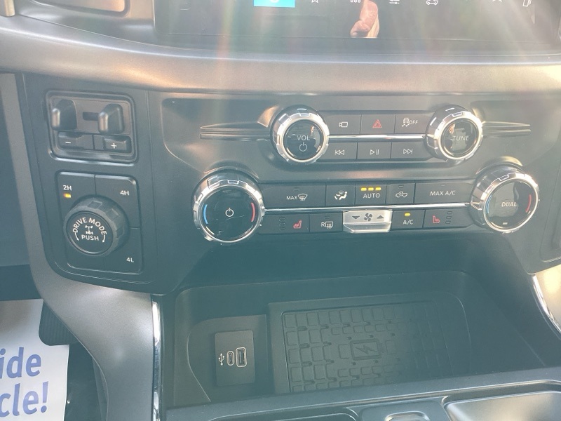 2025 Ford F-150 XLT photo 33