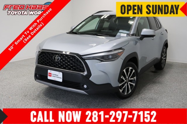 Certified Pre-Owned 2022 Toyota Corolla Cross FWD LE 2.0L Sport