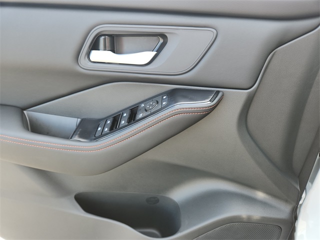 2026 Nissan Rogue SV photo 19