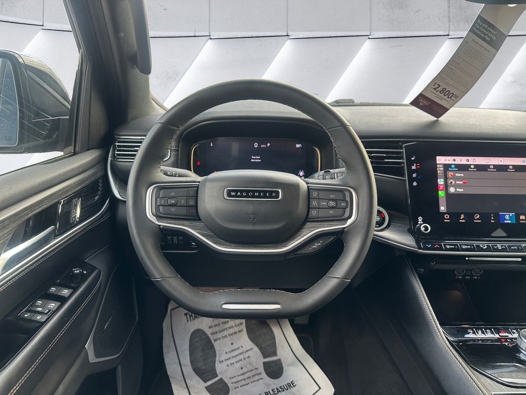 2023 Jeep Wagoneer L Series II photo 9