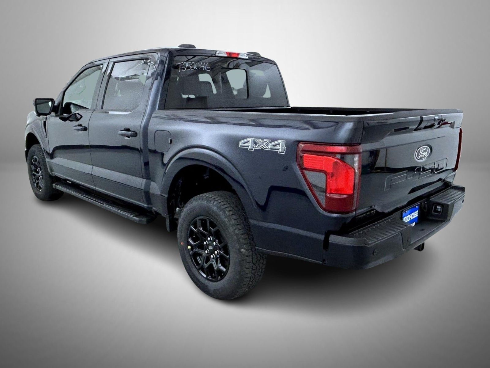 2025 Ford F-150 XLT photo 4