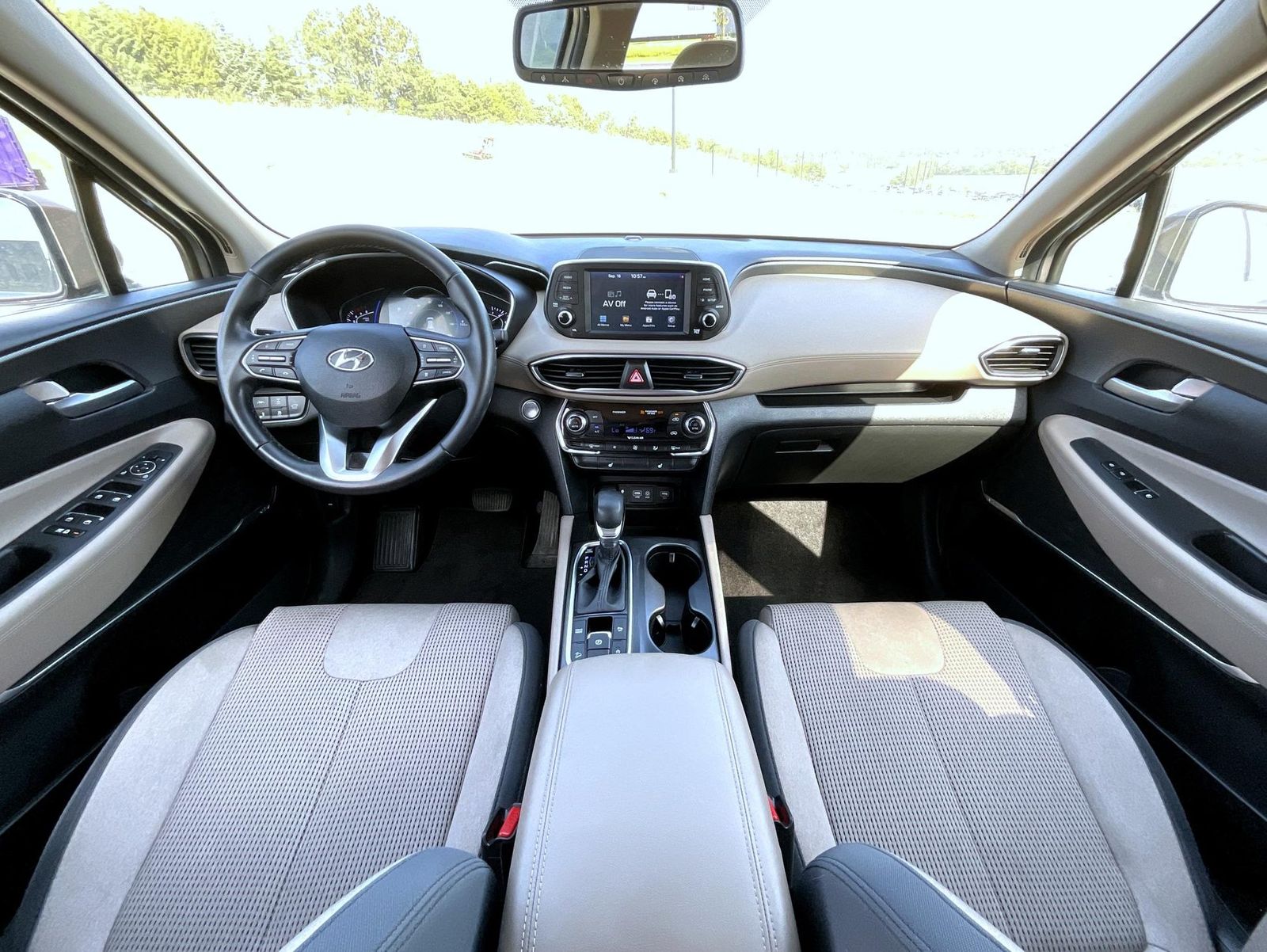 2020 Hyundai Santa Fe SEL photo 14