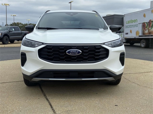 2026 Ford Escape ST-Line photo 4