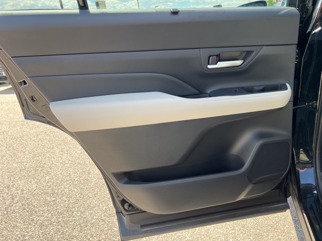 2024 Toyota Grand Highlander Platinum photo 37