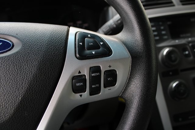 2013 Ford Explorer Base photo 12