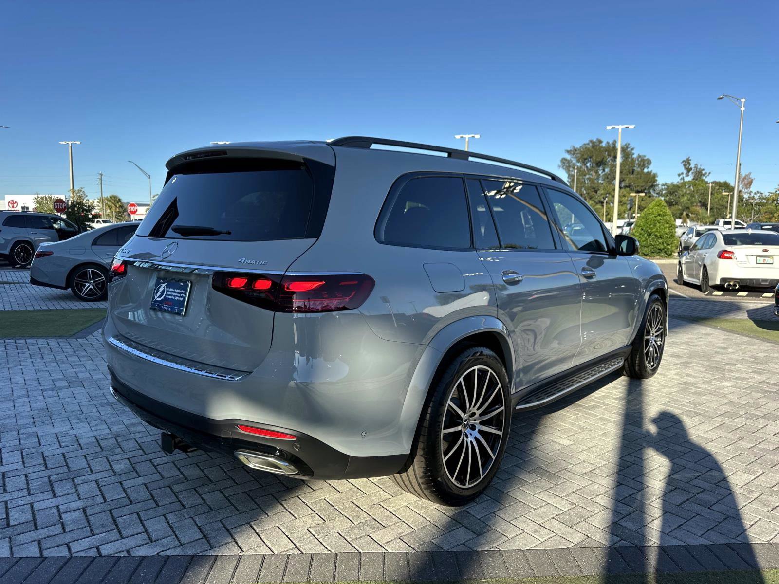 2026 Mercedes Benz GLS 580 4MATIC photo 4