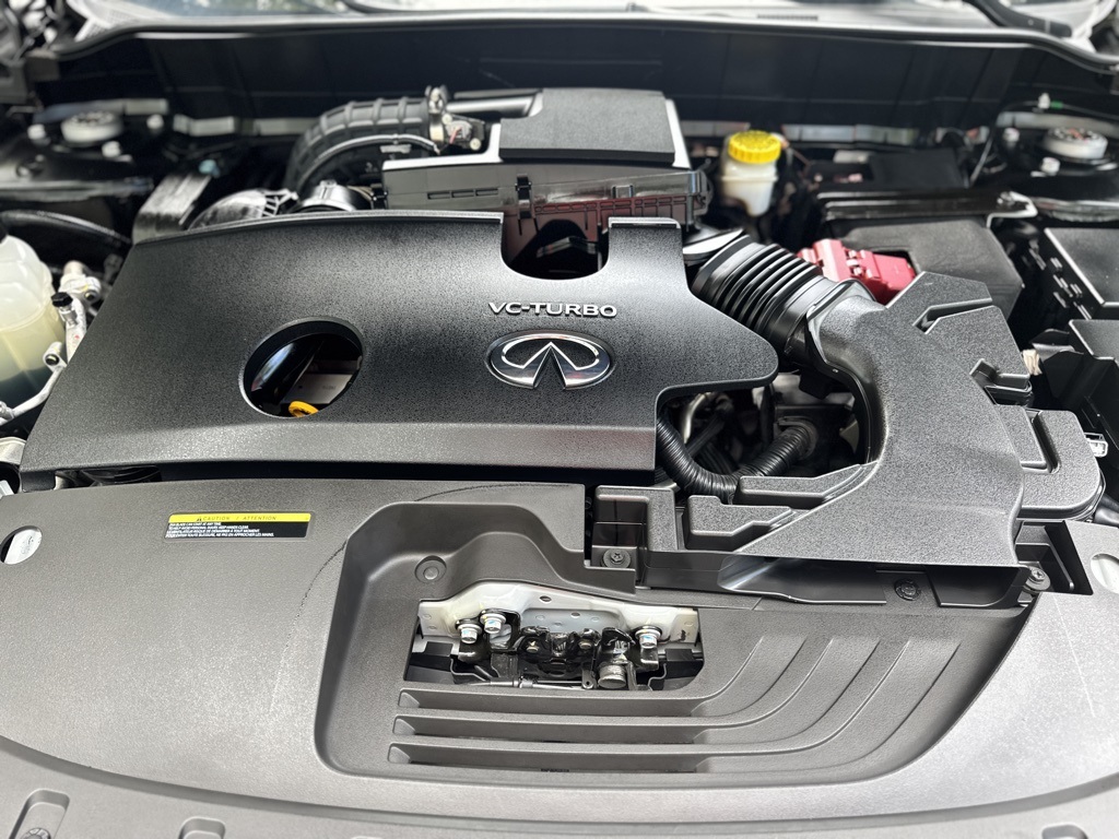 2022 Infiniti QX50 Essential photo 30