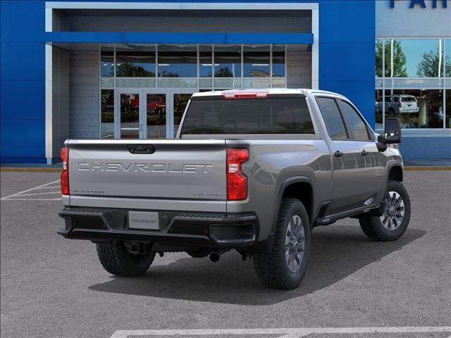 2026 Chevrolet Silverado 2500HD Custom photo 2