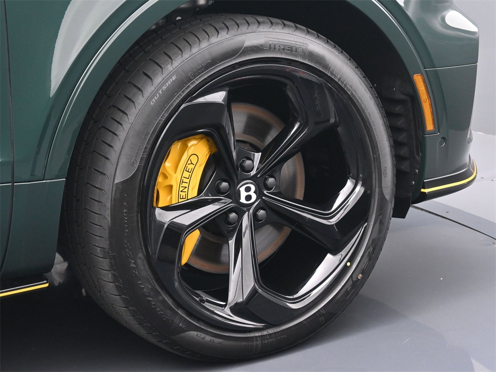 2025 Bentley Bentayga S photo 6
