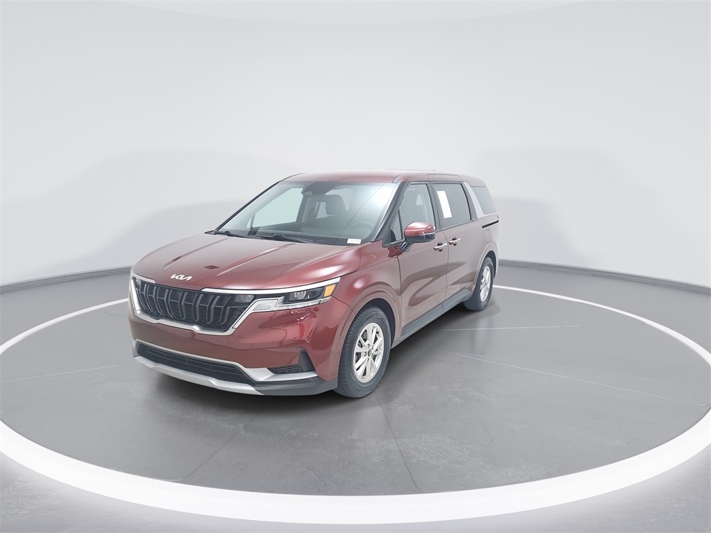 2024 Kia Carnival LX photo 3