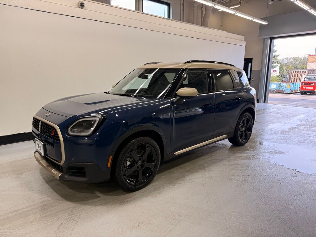 2026 MINI Countryman S's photo