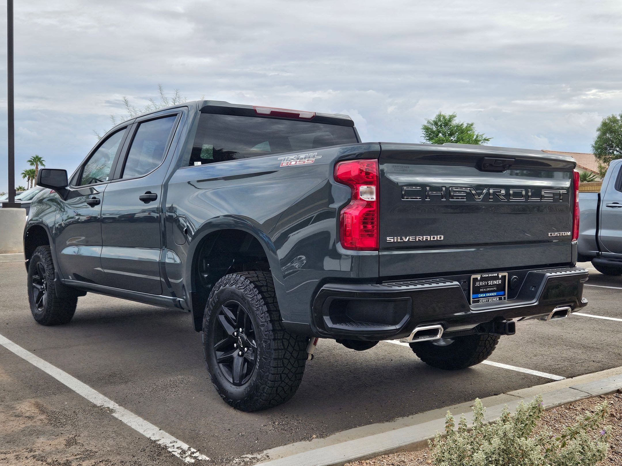 2026 Chevrolet Silverado 1500 Custom Trail Boss photo 2