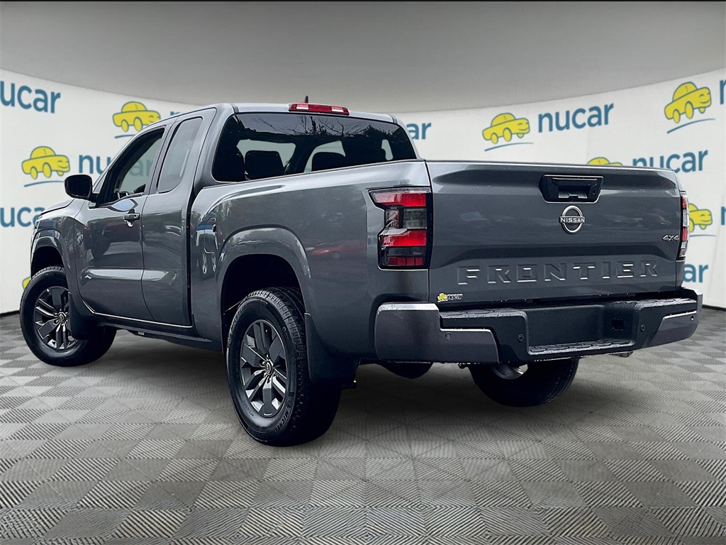 2025 Nissan Frontier SV photo 4