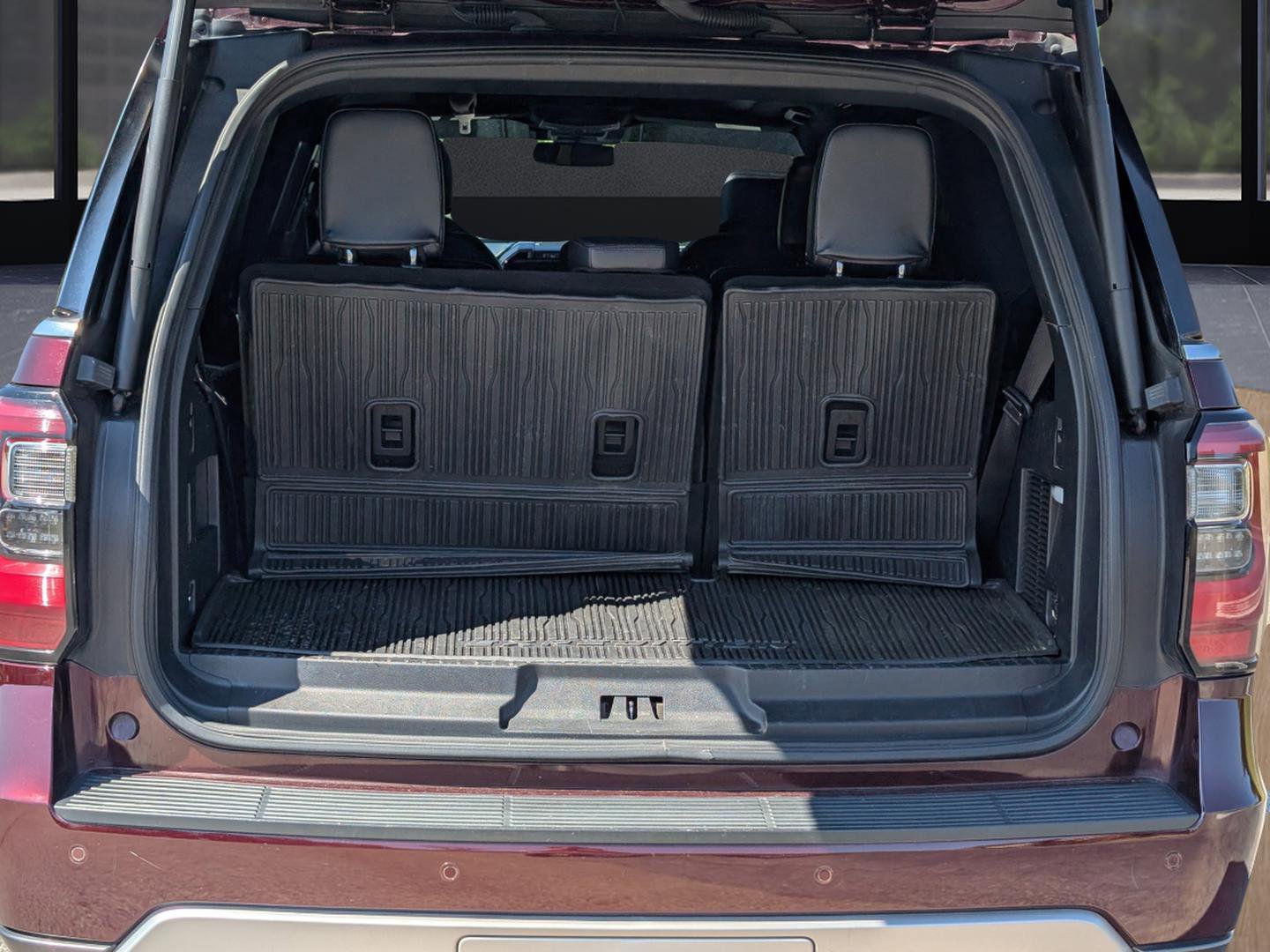 2021 Ford Expedition Limited photo 10