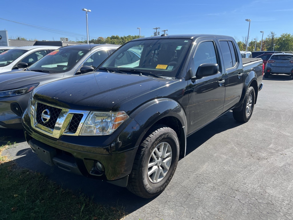 2016 Nissan Frontier SV Crew Cab photo 4