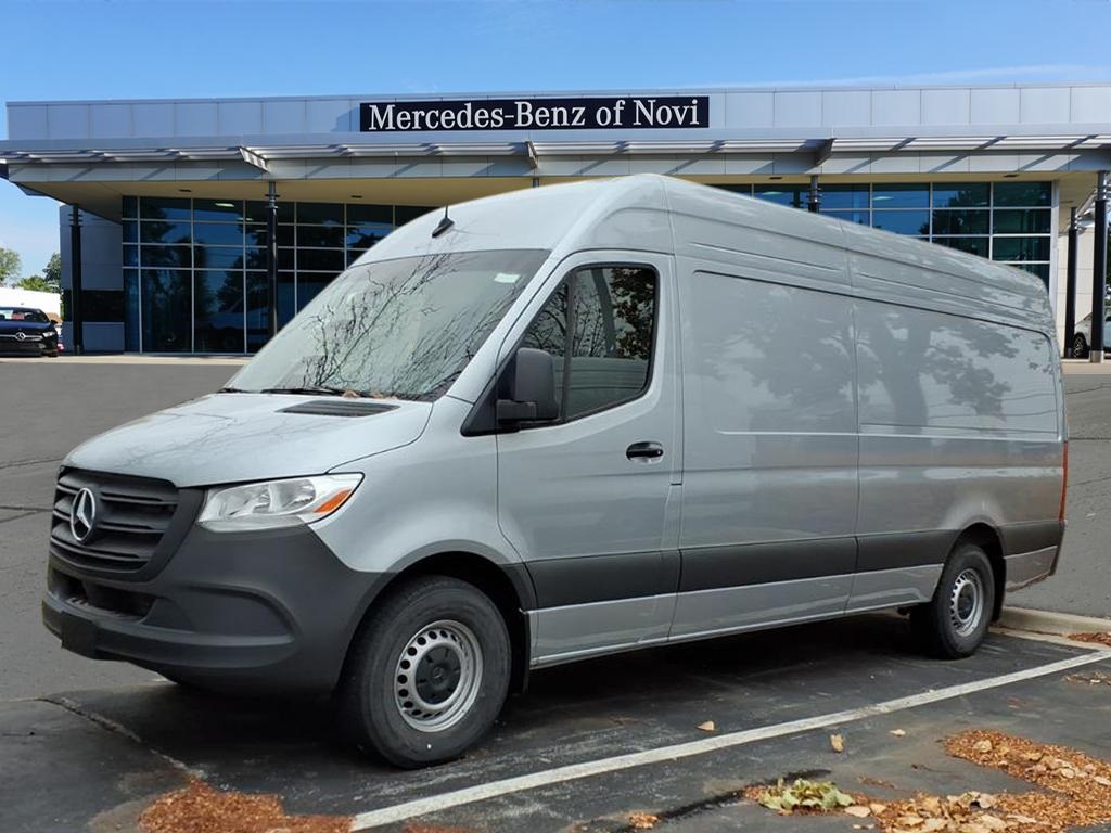 2025 Mercedes-Benz Sprinter Cargo Van Base's photo