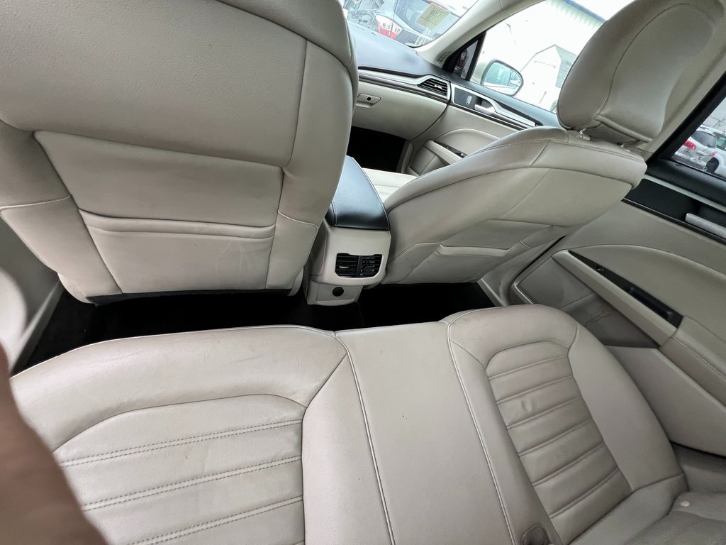 2018 Ford Fusion SE photo 8