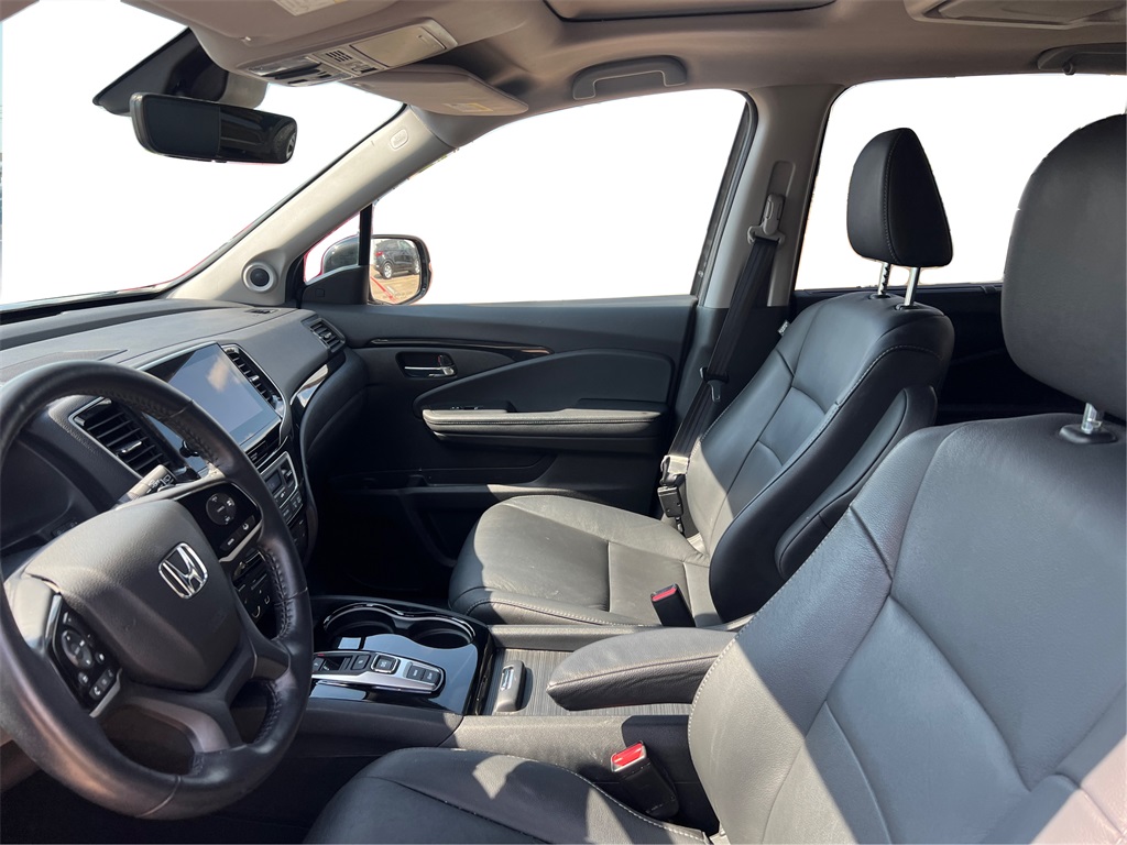 2022 Honda Pilot Touring photo 9