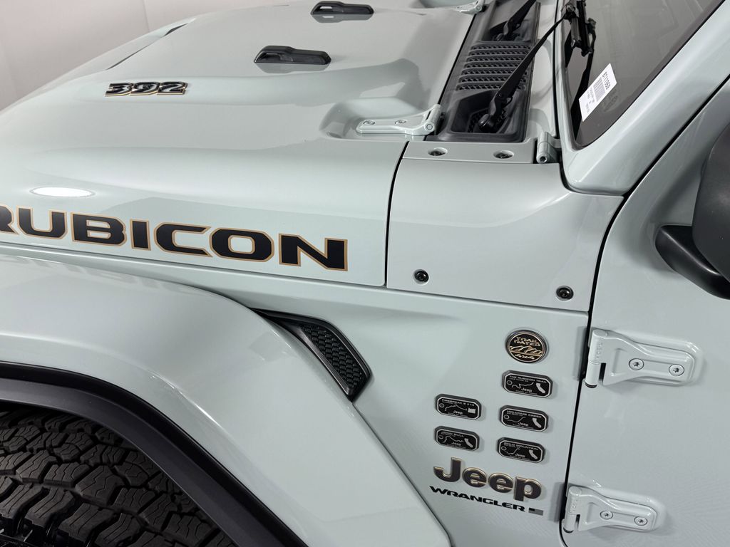 2024 Jeep Wrangler Rubicon 392 photo 9
