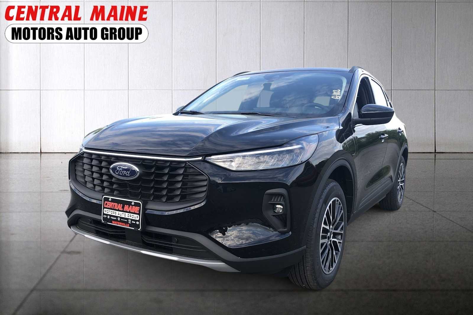 2025 Ford Escape PHEV's photo