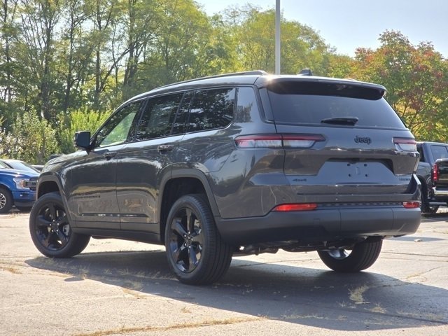 2025 Jeep Grand Cherokee Limited photo 21