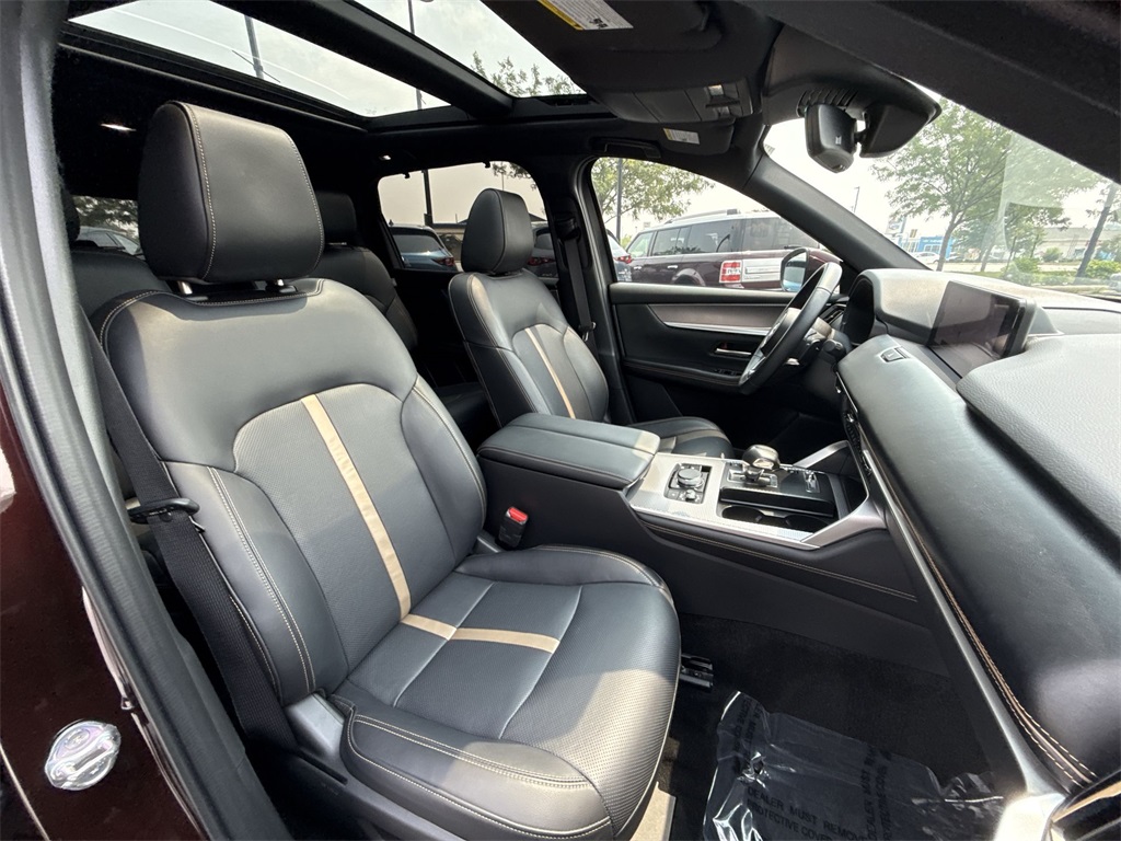 2024 Mazda CX-90 Plug-in Hybrid Premium Plus photo 25