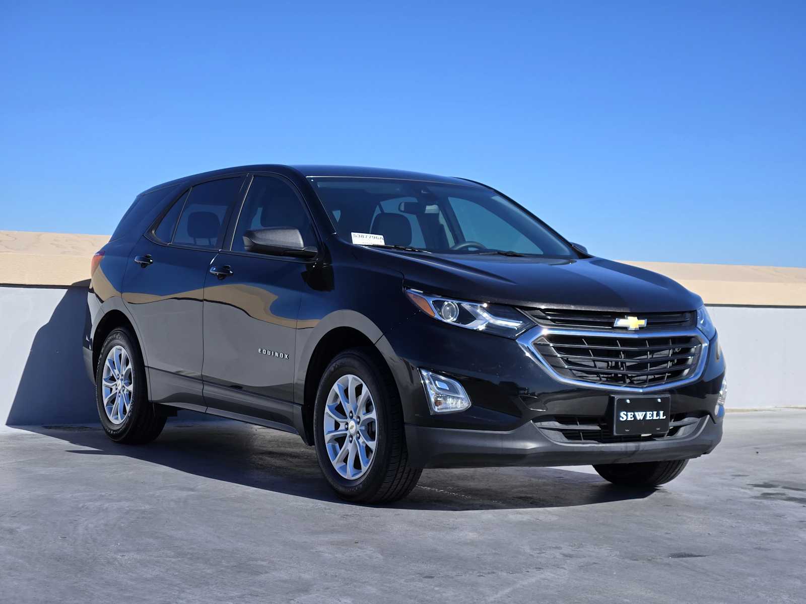 2020 Chevrolet Equinox LS photo 3
